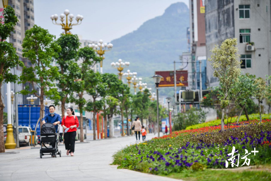 街頭一景。曾亮超 攝